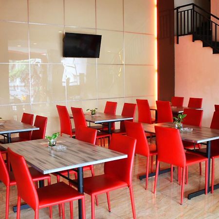 Maleosan Inn Manado Hotel Eksteriør billede