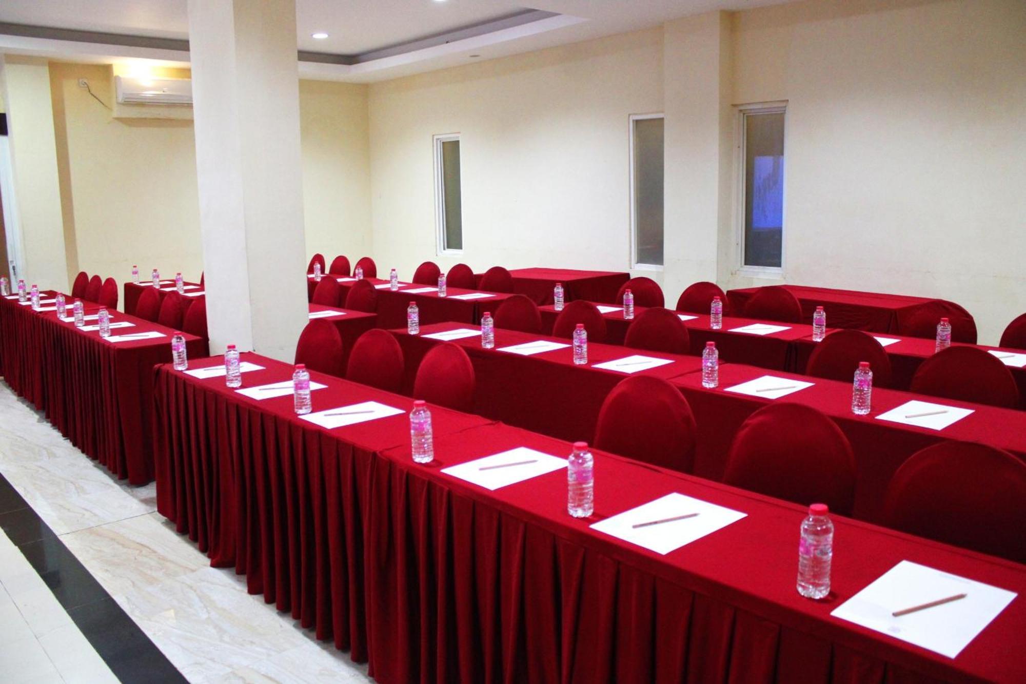 Maleosan Inn Manado Hotel Eksteriør billede